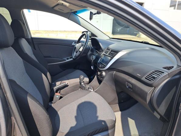 Hyundai Solaris I с пробегом 2014 года, цена 520 000 рублей, 224692 км, седан, Автокод Объявления