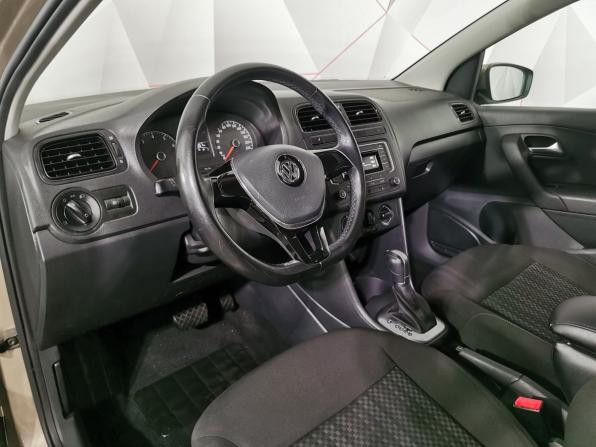 Volkswagen Polo V Рестайлинг с пробегом 2016 года, цена 935 150 рублей, 105354 км, седан, Автокод Объявления