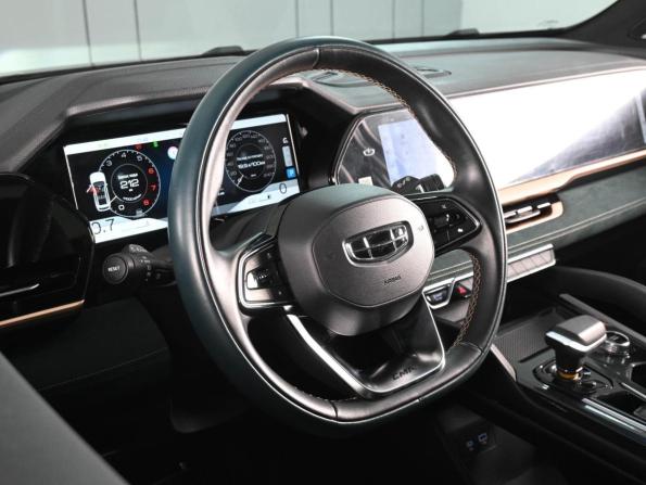 Geely Monjaro I с пробегом 2023 года, цена 3 099 000 рублей, 45968 км, внедорожник, Автокод Объявления