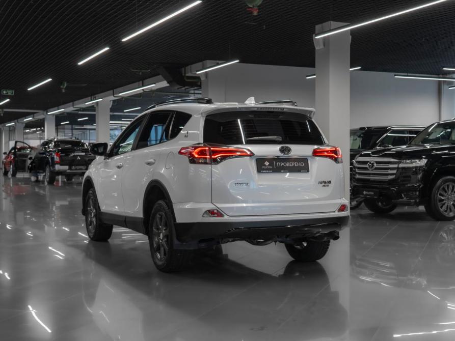 Toyota RAV4 IV (XA40) Рестайлинг Москва  - изображение 4