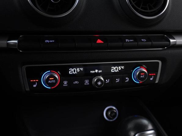 Audi A3 III (8V) Рестайлинг с пробегом 2019 года, цена 1 399 051 рубль, 173677 км, седан, Автокод Объявления