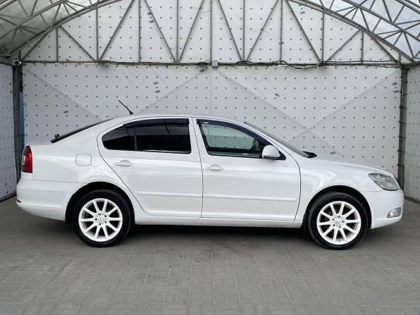 Skoda Octavia II (A5) Рестайлинг с пробегом 2013 года, цена 895 000 рублей, 167500 км, лифтбек, Автокод Объявления
