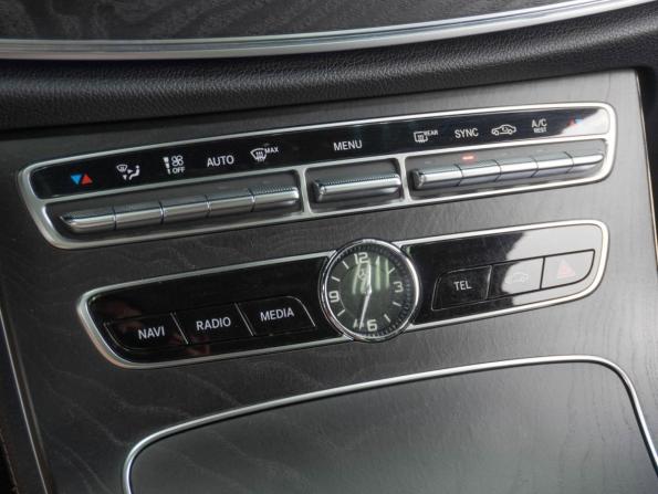 Mercedes-Benz E-Класс V (W213 S213 C238) с пробегом 2017 года, цена 2 469 000 рублей, 311321 км, седан, Автокод Объявления