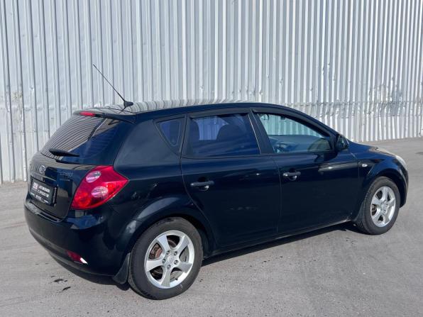 Kia Ceed I с пробегом 2008 года, цена 560 000 рублей, 262013 км, хэтчбек, Автокод Объявления