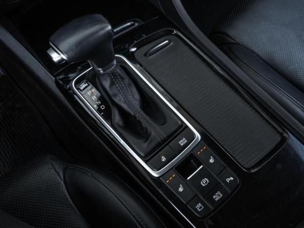 Kia Optima IV Рестайлинг с пробегом 2019 года, цена 2 158 000 рублей, 104593 км, седан, Автокод Объявления