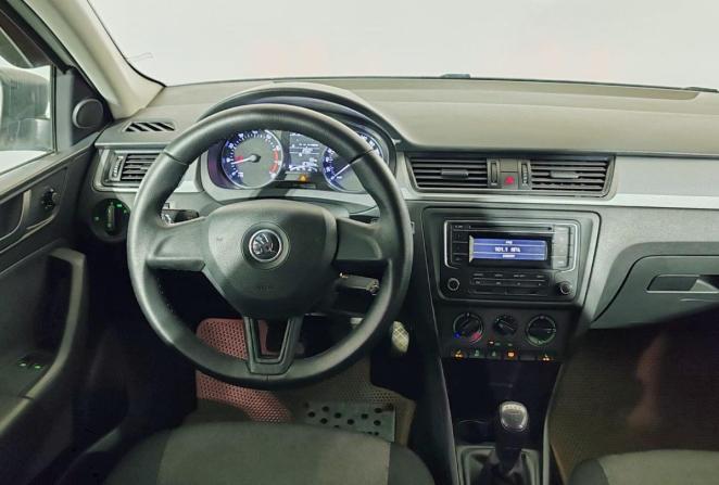 Skoda Rapid I с пробегом 2016 года, цена 930 000 рублей, 126945 км, лифтбек, Автокод Объявления