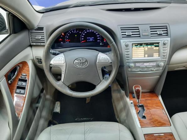 Toyota Camry VI (XV40) Рестайлинг с пробегом 2011 года, цена 1 220 000 рублей, 240319 км, седан, Автокод Объявления