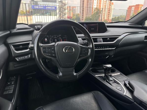 Lexus UX I с пробегом 2019 года, цена 2 415 000 рублей, 143951 км, внедорожник, Автокод Объявления