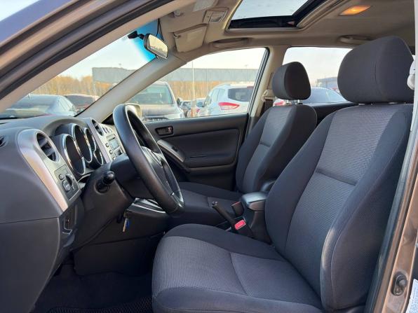 Pontiac Vibe I Рестайлинг с пробегом 2004 года, цена 515 000 рублей, 254916 км, хэтчбек, Автокод Объявления