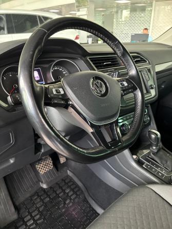 Volkswagen Tiguan II с пробегом 2017 года, цена 2 695 000 рублей, 99000 км, внедорожник, Автокод Объявления