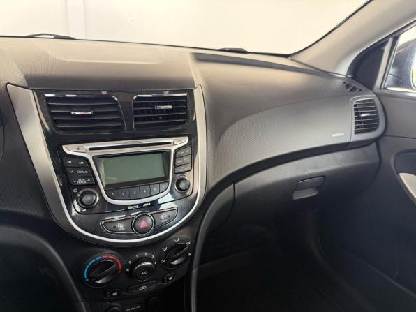 Hyundai Solaris I с пробегом 2011 года, цена 699 000 рублей, 234912 км, седан, Автокод Объявления
