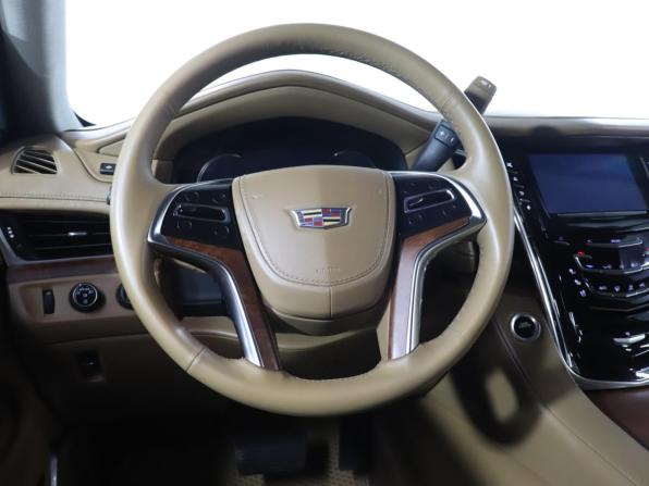 Cadillac Escalade IV с пробегом 2016 года, цена 3 690 000 рублей, 167884 км, внедорожник, Автокод Объявления