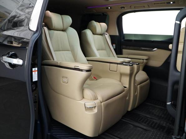 Toyota Alphard III Рестайлинг с пробегом 2018 года, цена 4 467 077 рублей, 137806 км, минивэн, Автокод Объявления