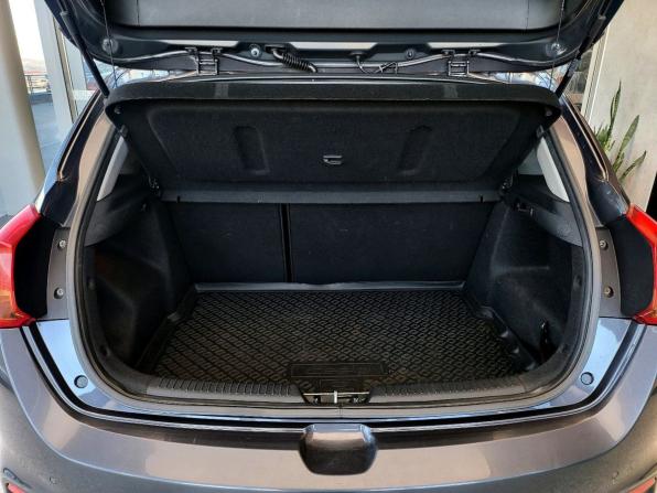Kia Ceed II с пробегом 2015 года, цена 1 332 000 рублей, 102314 км, хэтчбек, Автокод Объявления
