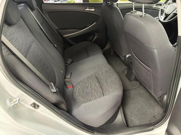 Hyundai Solaris I Рестайлинг с пробегом 2015 года, цена 938 000 рублей, 155293 км, седан, Автокод Объявления