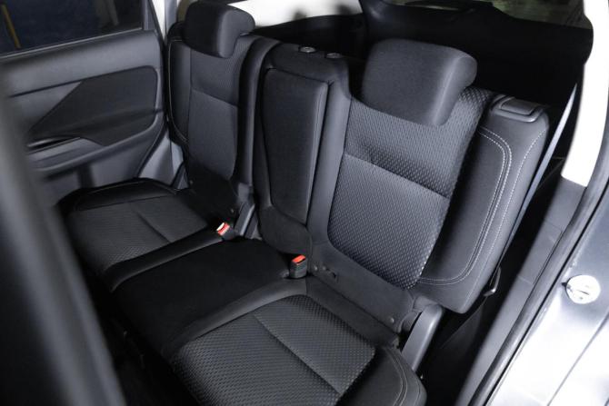 Mitsubishi Outlander III Рестайлинг 2 с пробегом 2018 года, цена 1 899 000 рублей, 206029 км, внедорожник, Автокод Объявления