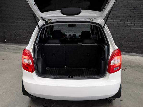 Skoda Fabia II Рестайлинг с пробегом 2013 года, цена 670 000 рублей, 72390 км, хэтчбек, Автокод Объявления