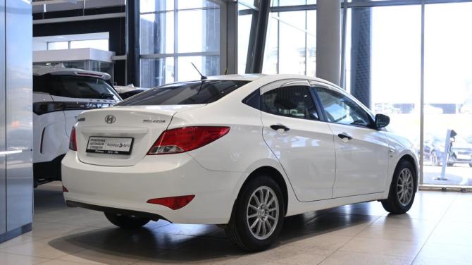 Hyundai Solaris I Рестайлинг с пробегом 2015 года, цена 795 000 рублей, 220233 км, седан, Автокод Объявления