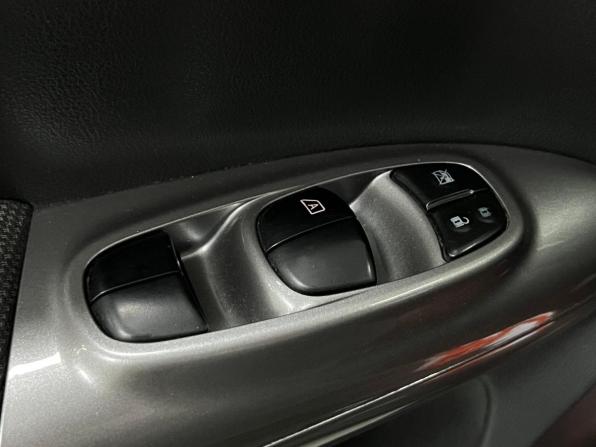 Nissan Juke I с пробегом 2012 года, цена 875 000 рублей, 146618 км, внедорожник, Автокод Объявления
