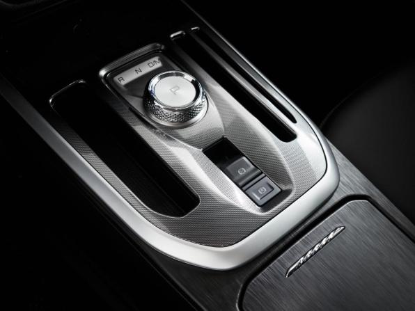 Haval Jolion I с пробегом 2023 года, цена 2 015 000 рублей, 13684 км, внедорожник, Автокод Объявления