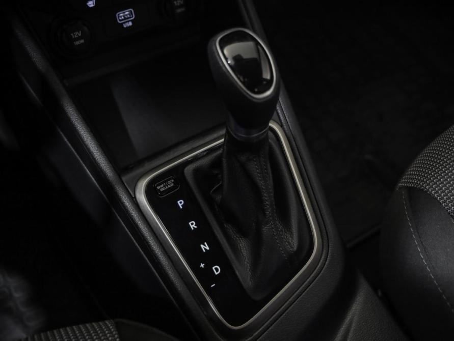 Hyundai Solaris II Санкт-Петербург  - изображение 16