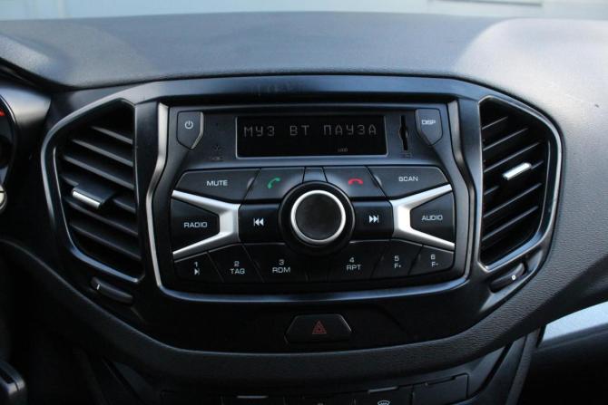 Lada (ВАЗ) Vesta I с пробегом 2019 года, цена 970 000 рублей, 100801 км, седан, Автокод Объявления