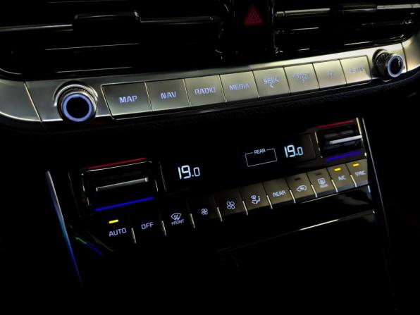 Kia Mohave I Рестайлинг 2 с пробегом 2021 года, цена 5 290 000 рублей, 49900 км, внедорожник, Автокод Объявления