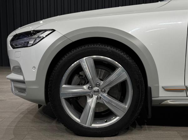 Volvo V90 Cross Country I с пробегом 2018 года, цена 3 190 000 рублей, 81821 км, универсал, Автокод Объявления