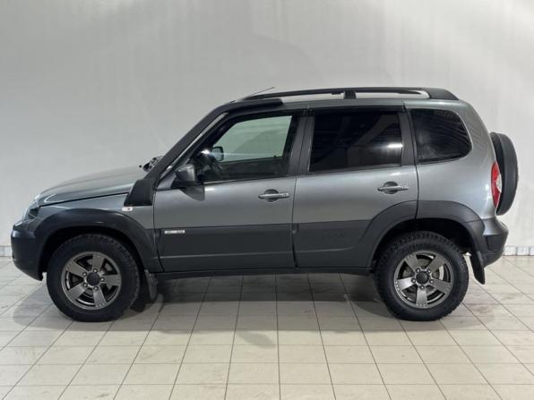 Chevrolet Niva I Рестайлинг с пробегом 2017 года, цена 597 400 рублей, 108900 км, внедорожник, Автокод Объявления