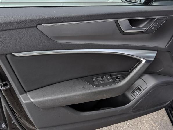 Audi A6 V (C8) с пробегом 2021 года, цена 3 270 000 рублей, 132980 км, седан, Автокод Объявления