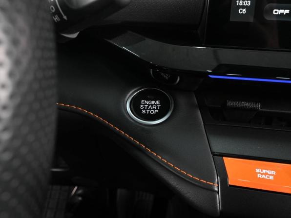 Changan UNI-V I с пробегом 2023 года, цена 2 379 000 рублей, 40024 км, лифтбек, Автокод Объявления