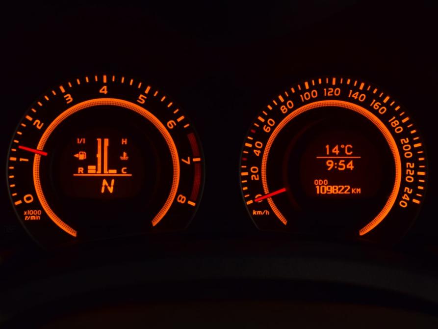 Toyota Auris I Кемерово  - изображение 11