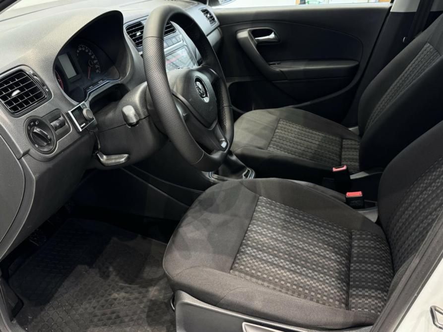 Volkswagen Polo V Рестайлинг Волжский  - изображение 12