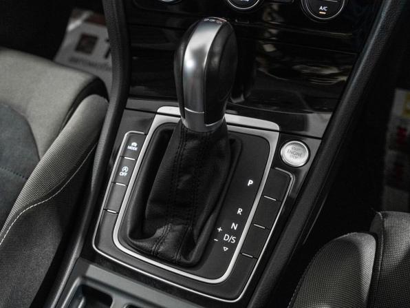 Volkswagen Golf VII с пробегом 2014 года, цена 1 195 500 рублей, 47793 км, хэтчбек, Автокод Объявления