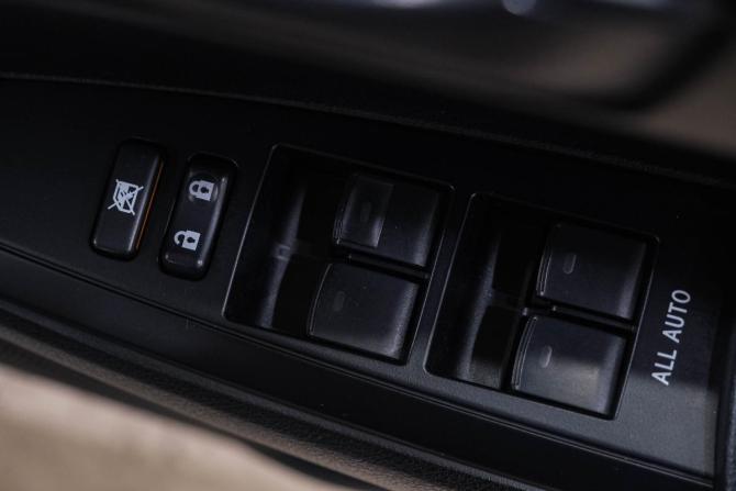 Toyota Corolla XI (E160 E170 E180) с пробегом 2013 года, цена 1 239 000 рублей, 130000 км, седан, Автокод Объявления