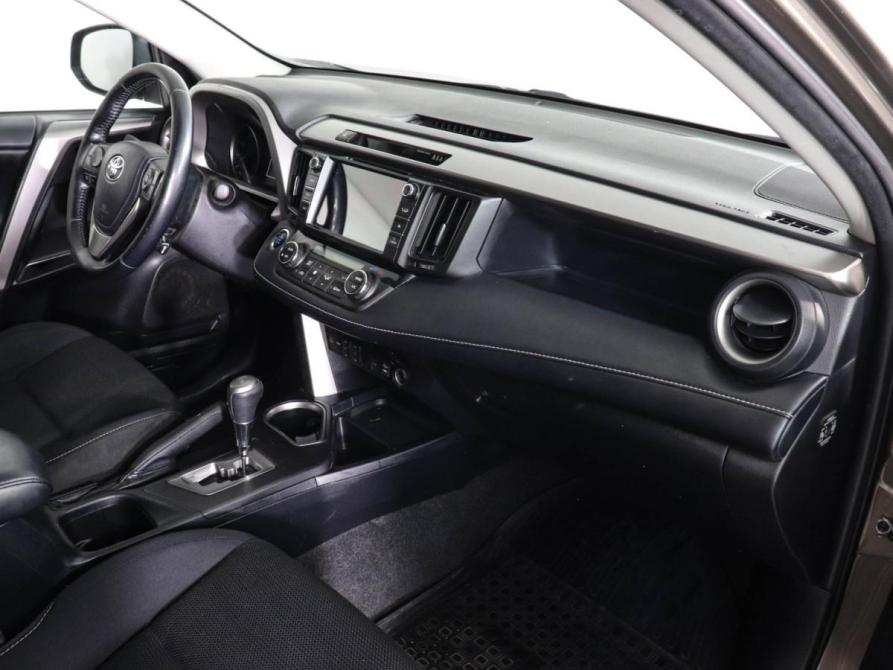 Toyota RAV4 IV (XA40) Рестайлинг Химки  - изображение 10