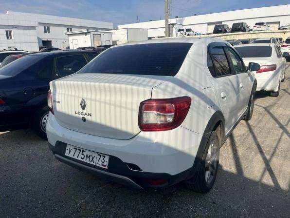 Renault Logan II Рестайлинг с пробегом 2018 года, цена 1 030 000 рублей, 37137 км, седан, Автокод Объявления