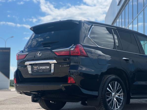Lexus LX III Рестайлинг 2 с пробегом 2016 года, цена 5 449 000 рублей, 219620 км, внедорожник, Автокод Объявления