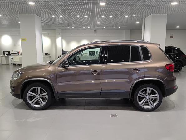 Volkswagen Tiguan I Рестайлинг с пробегом 2016 года, цена 1 390 000 рублей, 127107 км, внедорожник, Автокод Объявления
