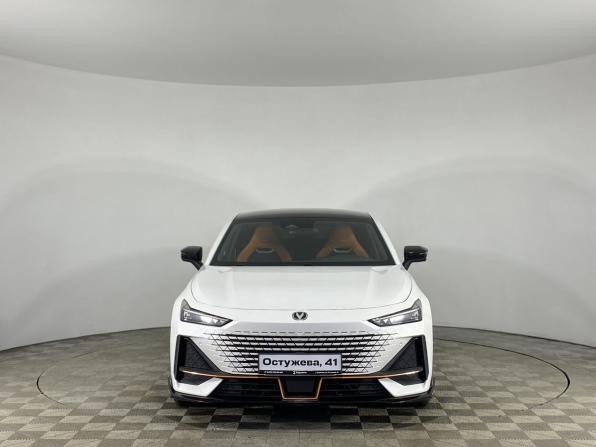 Changan UNI-V I с пробегом 2023 года, цена 2 270 000 рублей, 44919 км, лифтбек, Автокод Объявления