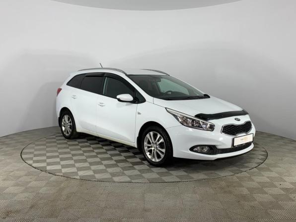 Kia Ceed II с пробегом 2014 года, цена 1 264 000 рублей, 92108 км, универсал, Автокод Объявления