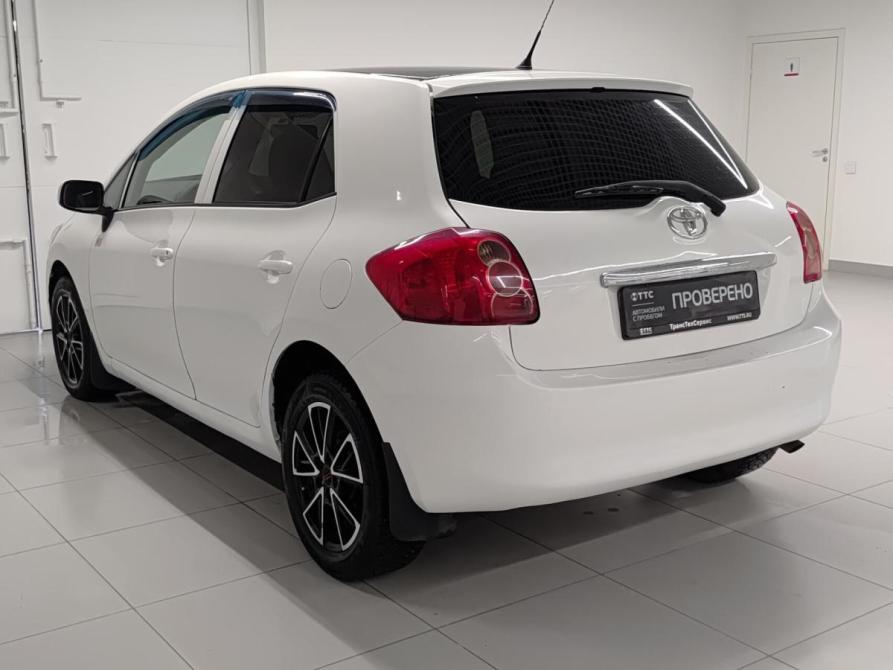 Toyota Auris I Казань  - изображение 8