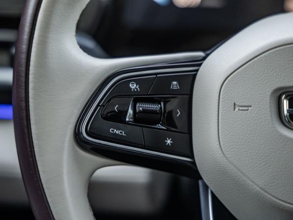 Geely Monjaro I с пробегом 2023 года, цена 3 238 000 рублей, 55200 км, внедорожник, Автокод Объявления