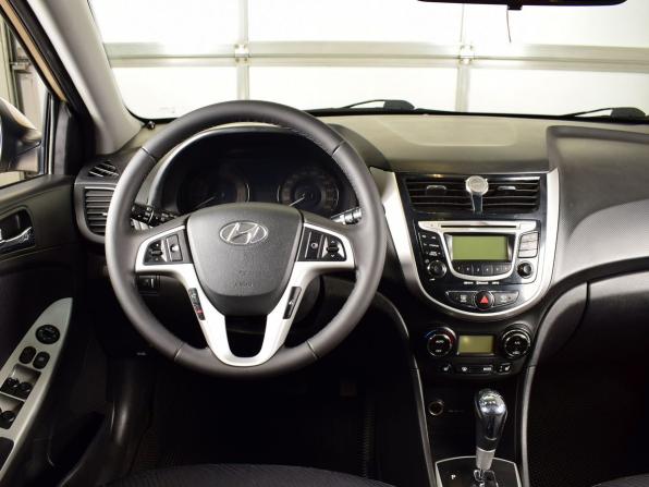 Hyundai Solaris I с пробегом 2011 года, цена 1 049 995 рублей, 97725 км, седан, Автокод Объявления