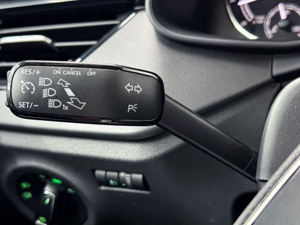 Skoda Rapid II с пробегом 2022 года, цена 2 149 000 рублей, 43718 км, лифтбек, Автокод Объявления