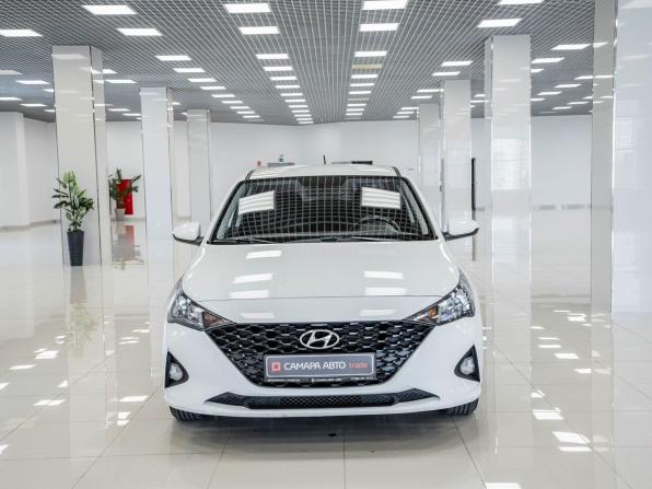 Hyundai Solaris II с пробегом 2019 года, цена 1 361 000 рублей, 102142 км, седан, Автокод Объявления