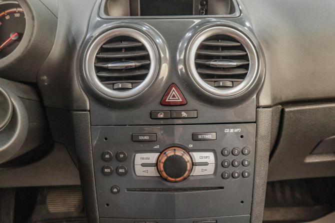 Opel Corsa D Рестайлинг II с пробегом 2012 года, цена 689 000 рублей, 122000 км, хэтчбек, Автокод Объявления