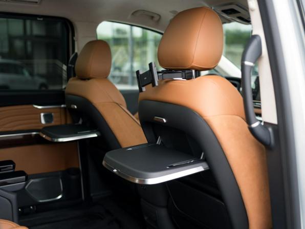 Hongqi HQ9 с пробегом 2023 года, цена 5 099 000 рублей, 10278 км, минивэн, Автокод Объявления