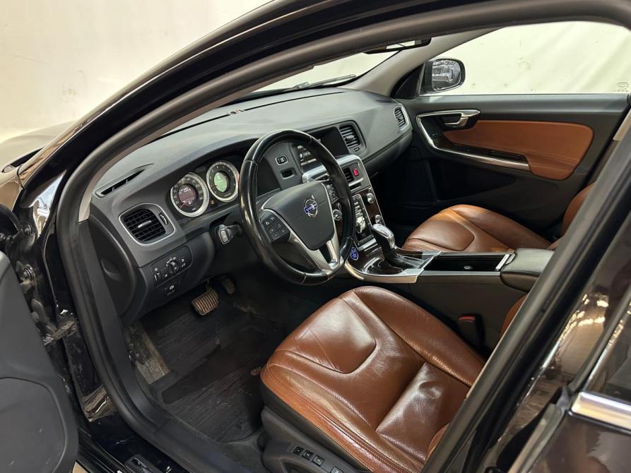 Volvo S60 II Санкт-Петербург  - изображение 7