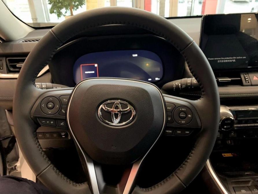 Toyota RAV4 V (XA50) Москва  - изображение 12